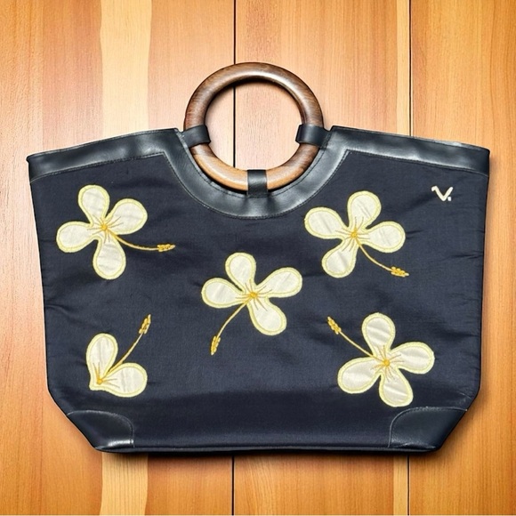 🌼 Claire V. Floral Handbag | Bamboo Handles | Silk Lined Vintage Tote - Picture 3 of 11